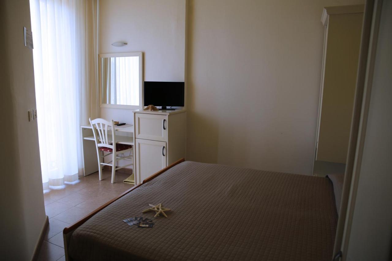 Hotel Philadelphia กัตตอลิกา ภายนอก รูปภาพ